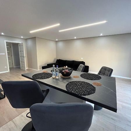 Muki House Apartment Хунедоара Екстериор снимка
