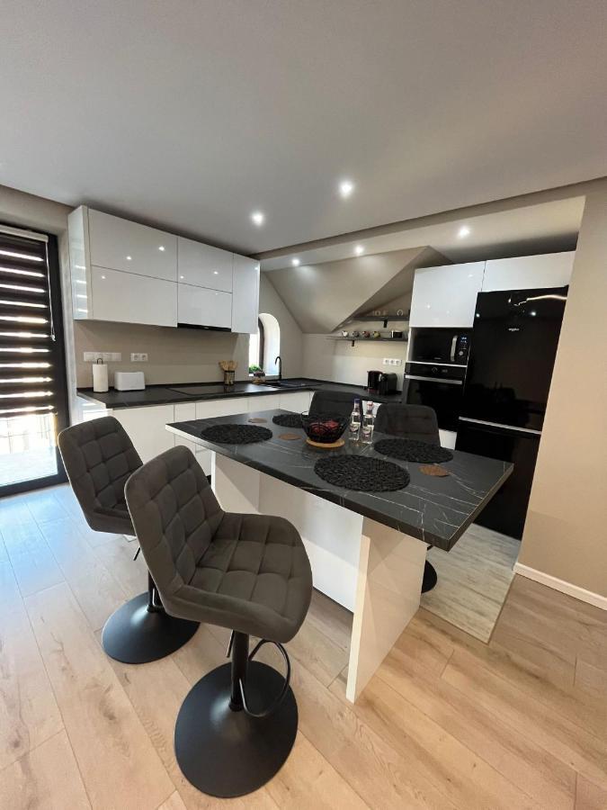 Muki House Apartment Хунедоара Екстериор снимка