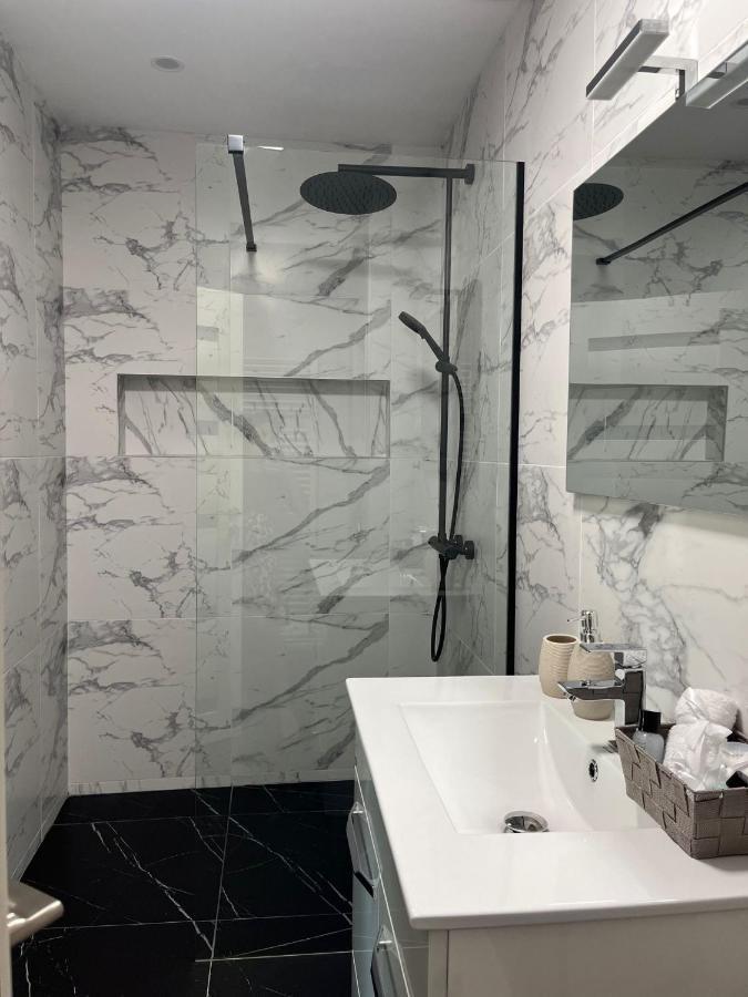Muki House Apartment Хунедоара Екстериор снимка